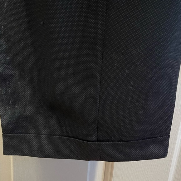 Vintage Hugo Boss wool suit. 44L. Charcoal Blue. Excellent condition. - Picture 3 of 12